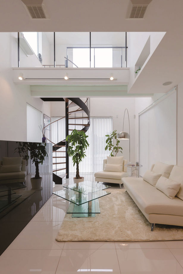 ソーフィールドホーム テーマは「白とガラスの宇宙空間」こだわりを徹底的に叶えた家の建築実例画像1