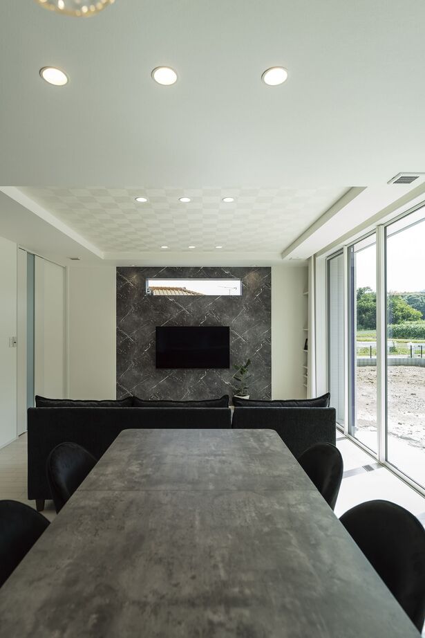 ソーフィールドホーム 【本体価格2500～3000万円/37.6坪】デザイン性と全館空調で美しく住まうクールモダンな家の建築実例画像3