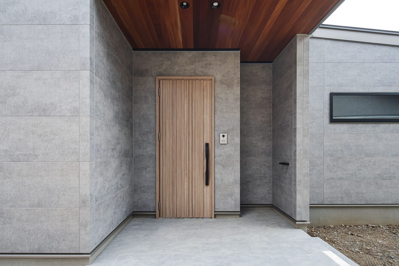 ソーフィールドホーム 【本体価格3500～4000万円/37.8坪】計算されつくした解放感が魅力。中庭中心のロの字プランの建築実例画像9