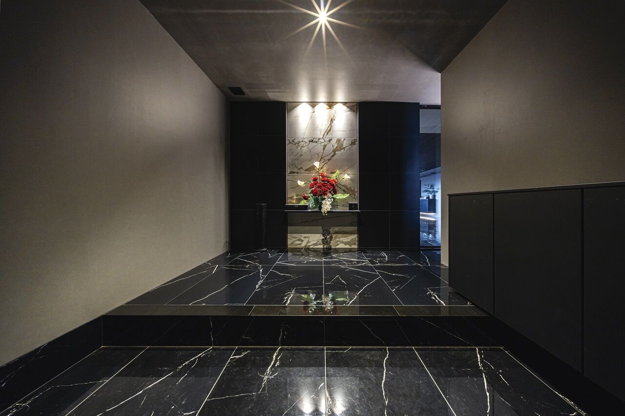 ソーフィールドホーム 【本体価格6000万円/76.7坪】庭を望み寛ぐホテルライクな邸の建築実例画像3