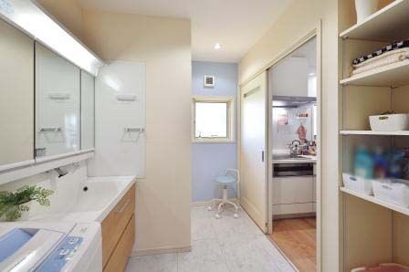 サンワ設計 家族が集まる開放的な大空間設計にこだわった二世帯住宅の建築実例画像7