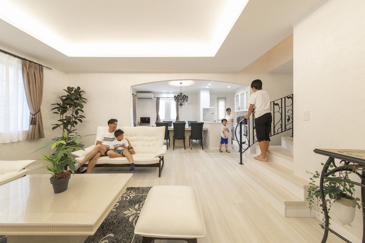 サンワ設計 妥協のない、憧れを叶えた地中海風デザインが目を惹く、家族が自然に集まる二世帯住宅の建築実例画像3