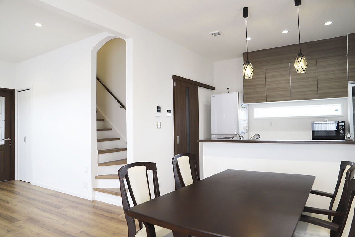 サンワ設計 薪ストーブのあるぬくもりに包まれる家の建築実例画像4