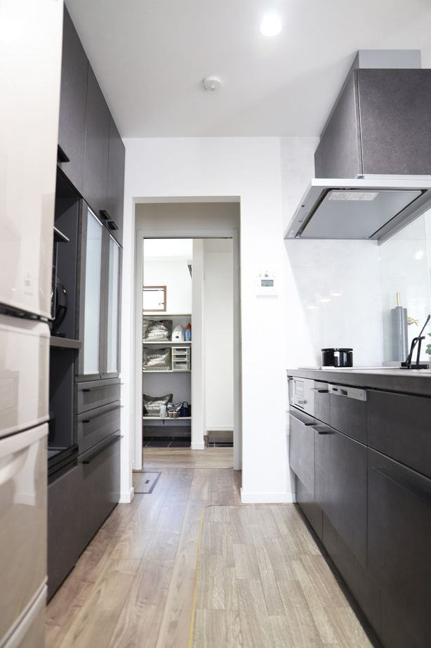 サンワ設計 家族と愛犬が楽しく暮らす広々ウッドデッキのある家の建築実例画像8