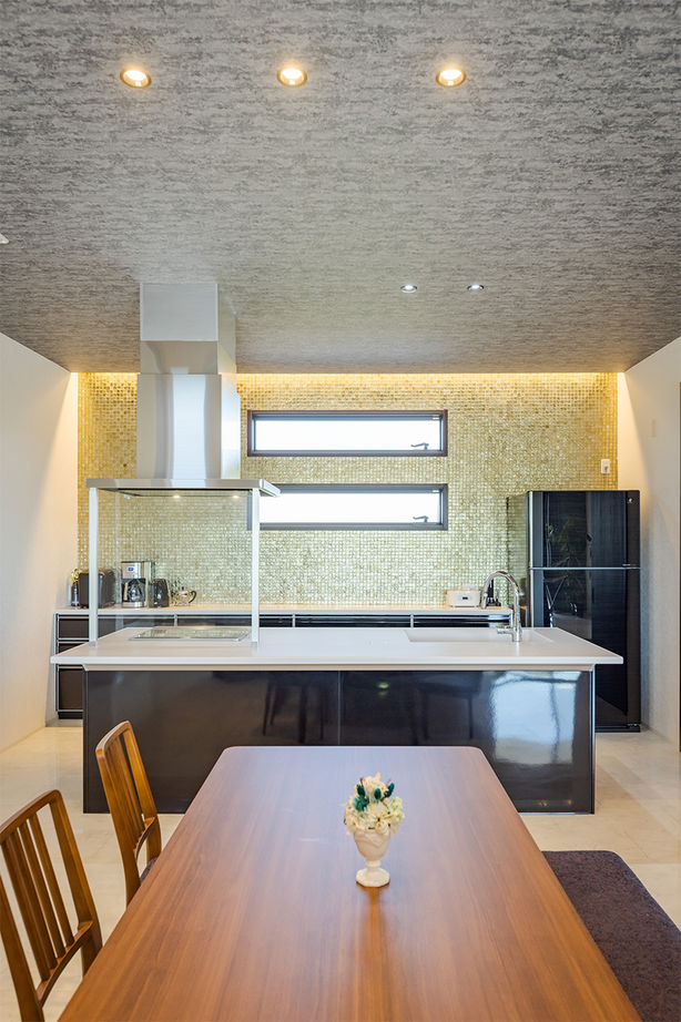 サンワ設計 非日常を味わう平屋　本物志向の大人の住まいの建築実例画像5