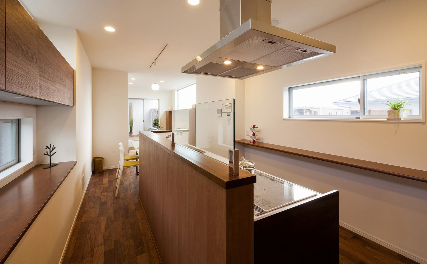 家工房 【1950万円】間口3m高低差ありの難敷地に、設計力で広がりのある空間を。広々LDKのある家＜間取り図有＞の建築実例画像7