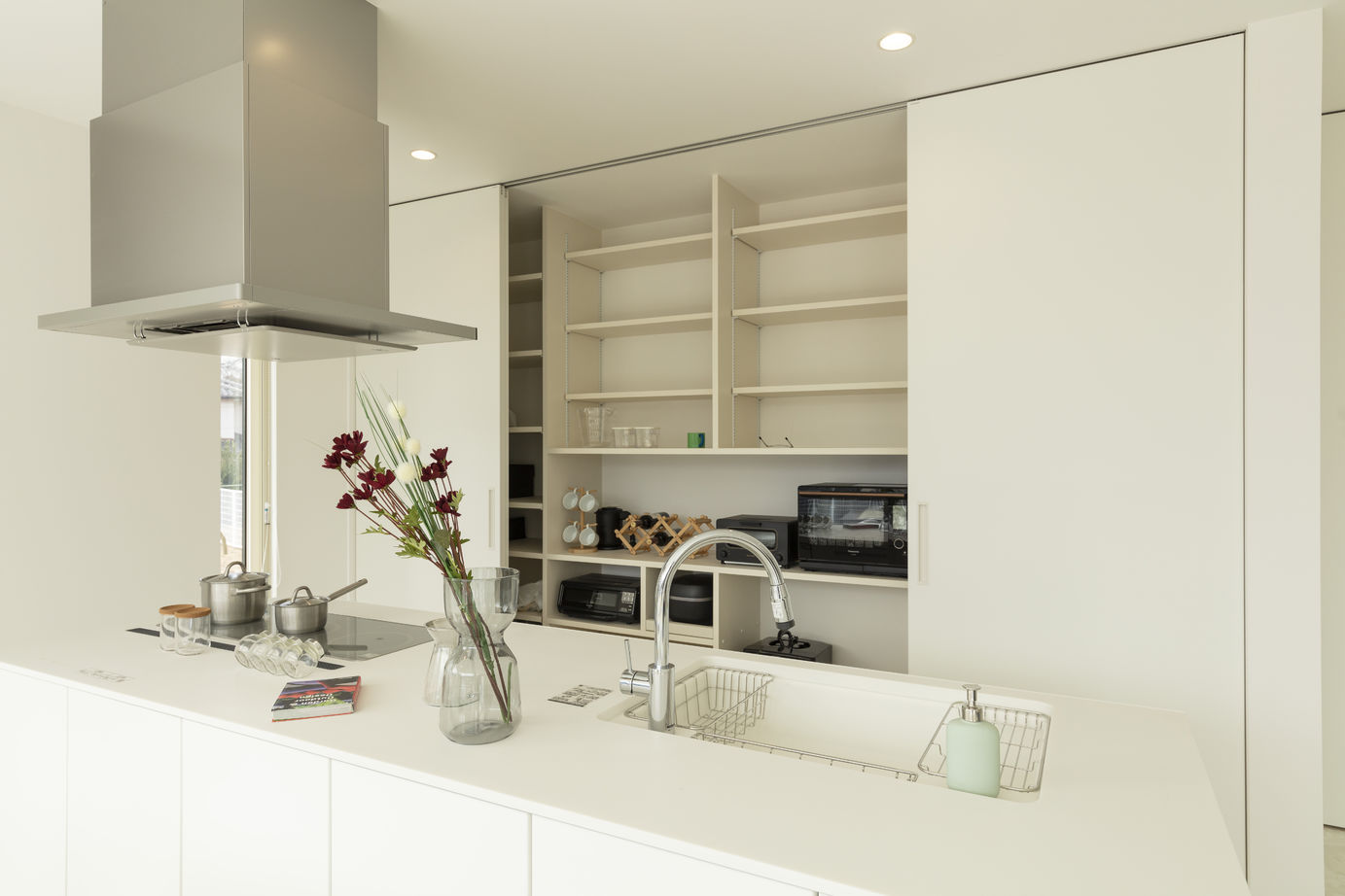 家工房 【4000万円/43.6坪/間取り図有】シアタールーム、ドッグラン…趣味スペース満載のガレージハウスの建築実例画像5