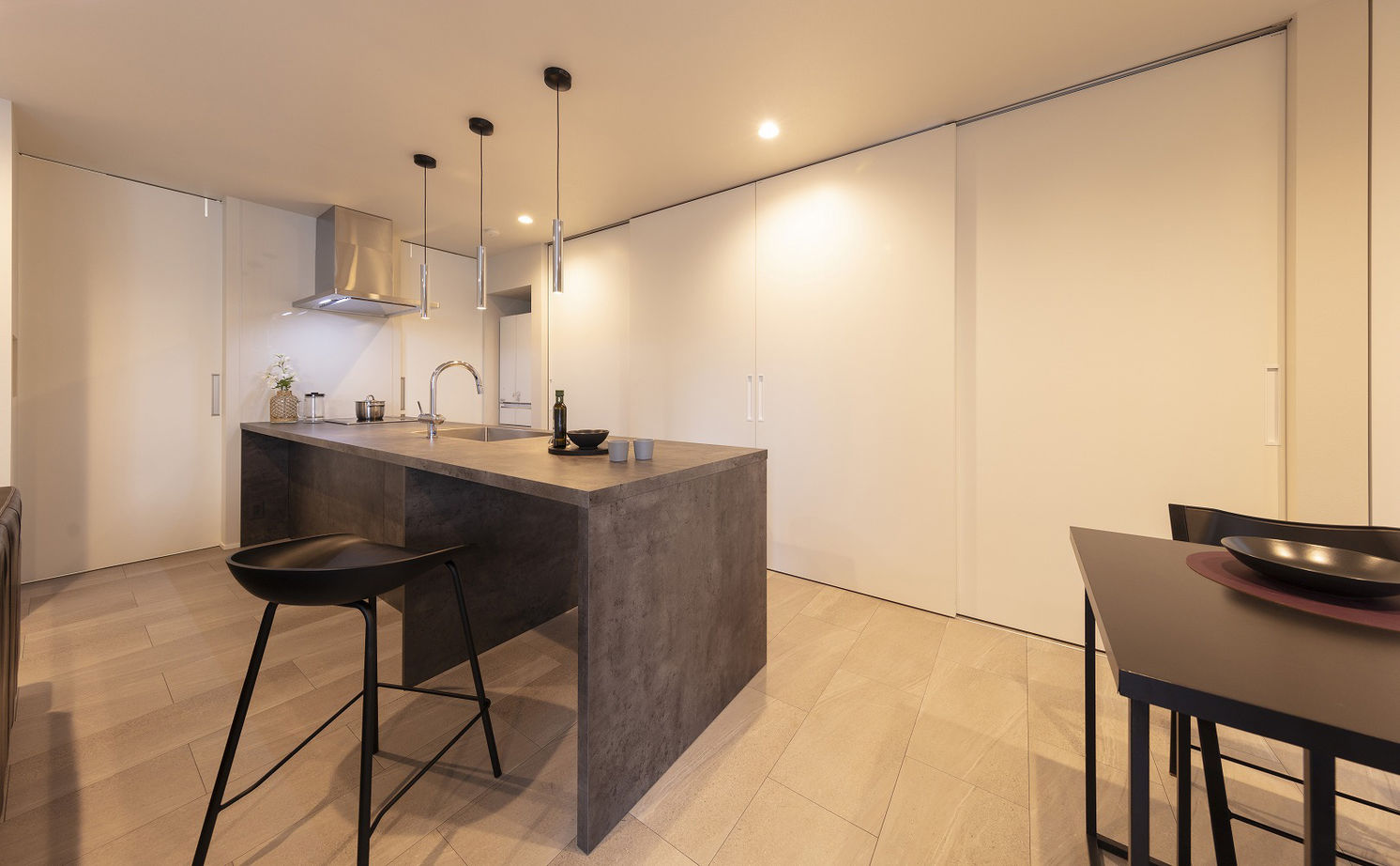 家工房 【2000万円台／34.5坪／間取り図有】収納にこだわる緻密な計画で、憧れの「ホテルライク」が完成！の建築実例画像4