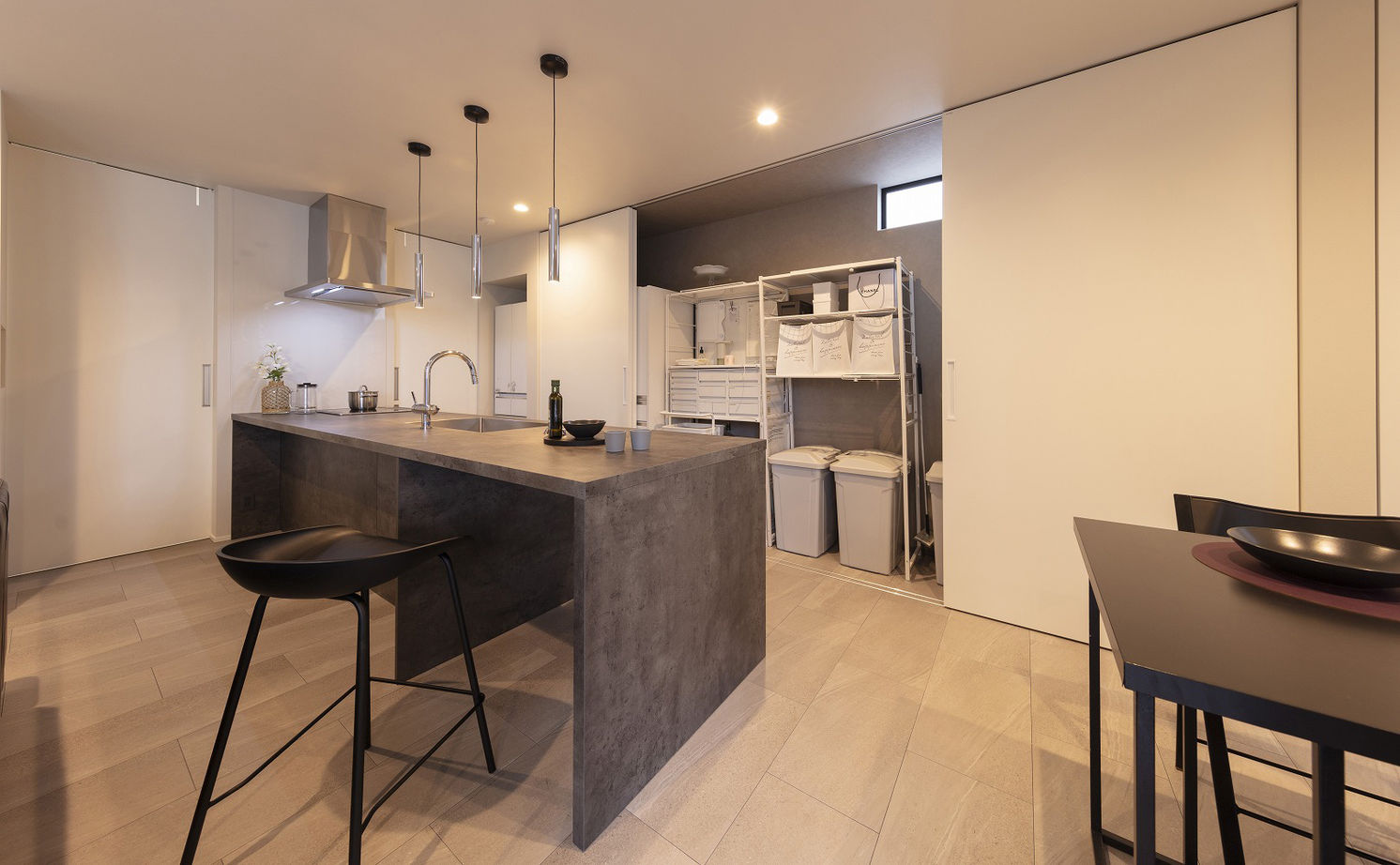 家工房 【2000万円台／34.5坪／間取り図有】収納にこだわる緻密な計画で、憧れの「ホテルライク」が完成！の建築実例画像5