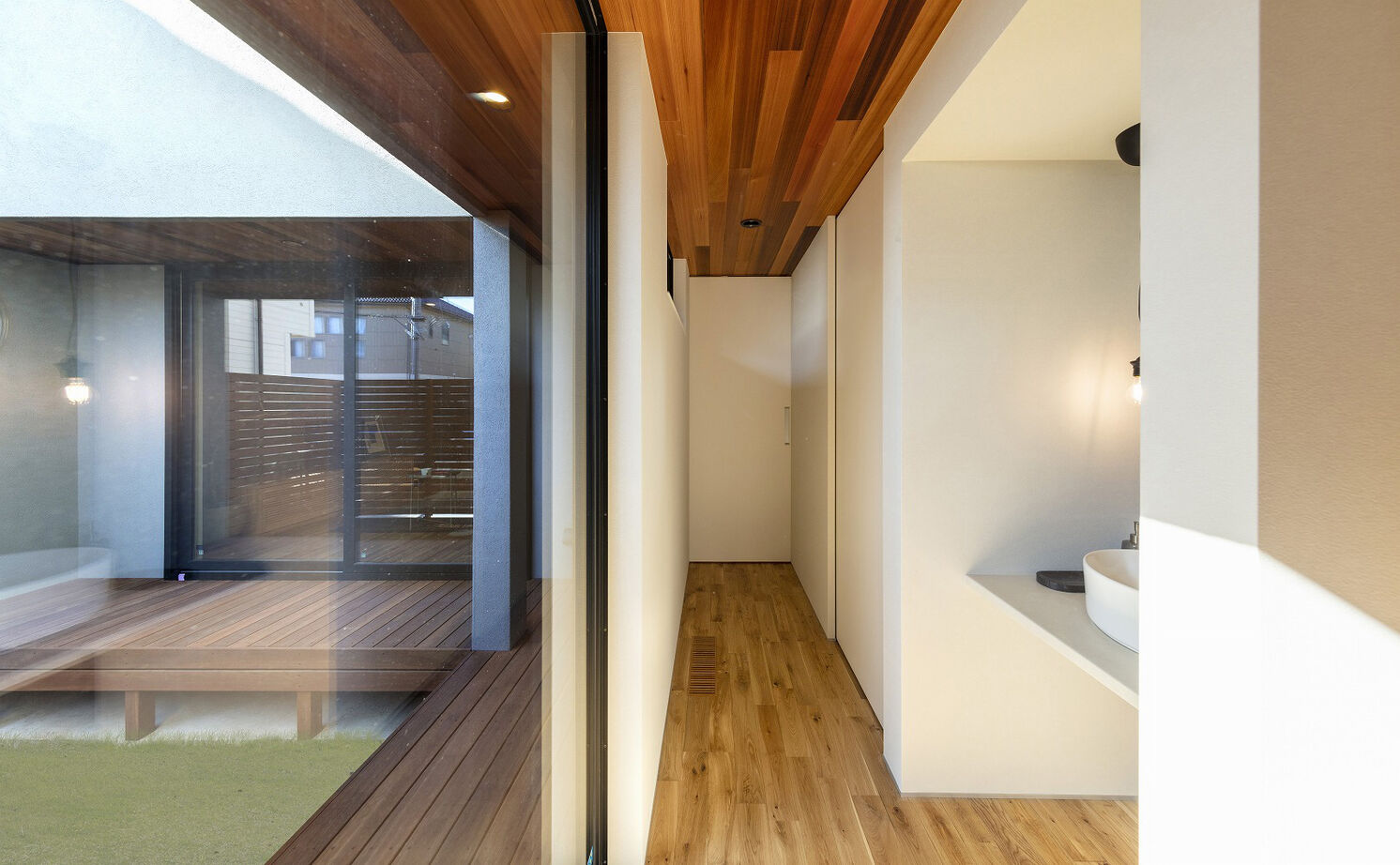 家工房 【2500万円～2999万円／34.6坪／間取り図有】プライバシーを守る中庭を囲む。快適な住空間が家族を囲むの建築実例画像5