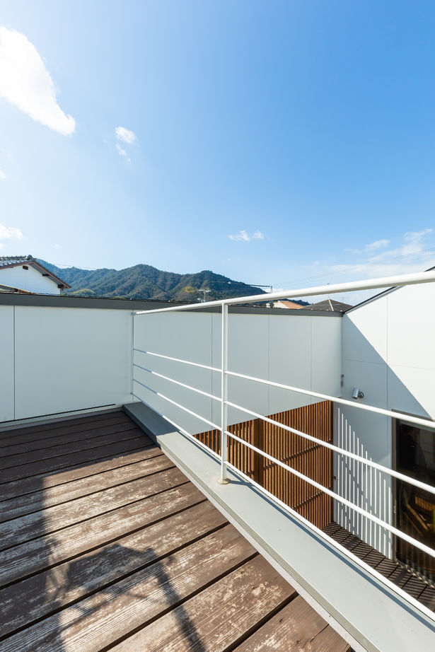 321HOUSE（ミツイハウス） 【造作引き戸／中庭のある家／片流れ屋根】こだわりのキッチンで自然と人が集まる家の建築実例画像6