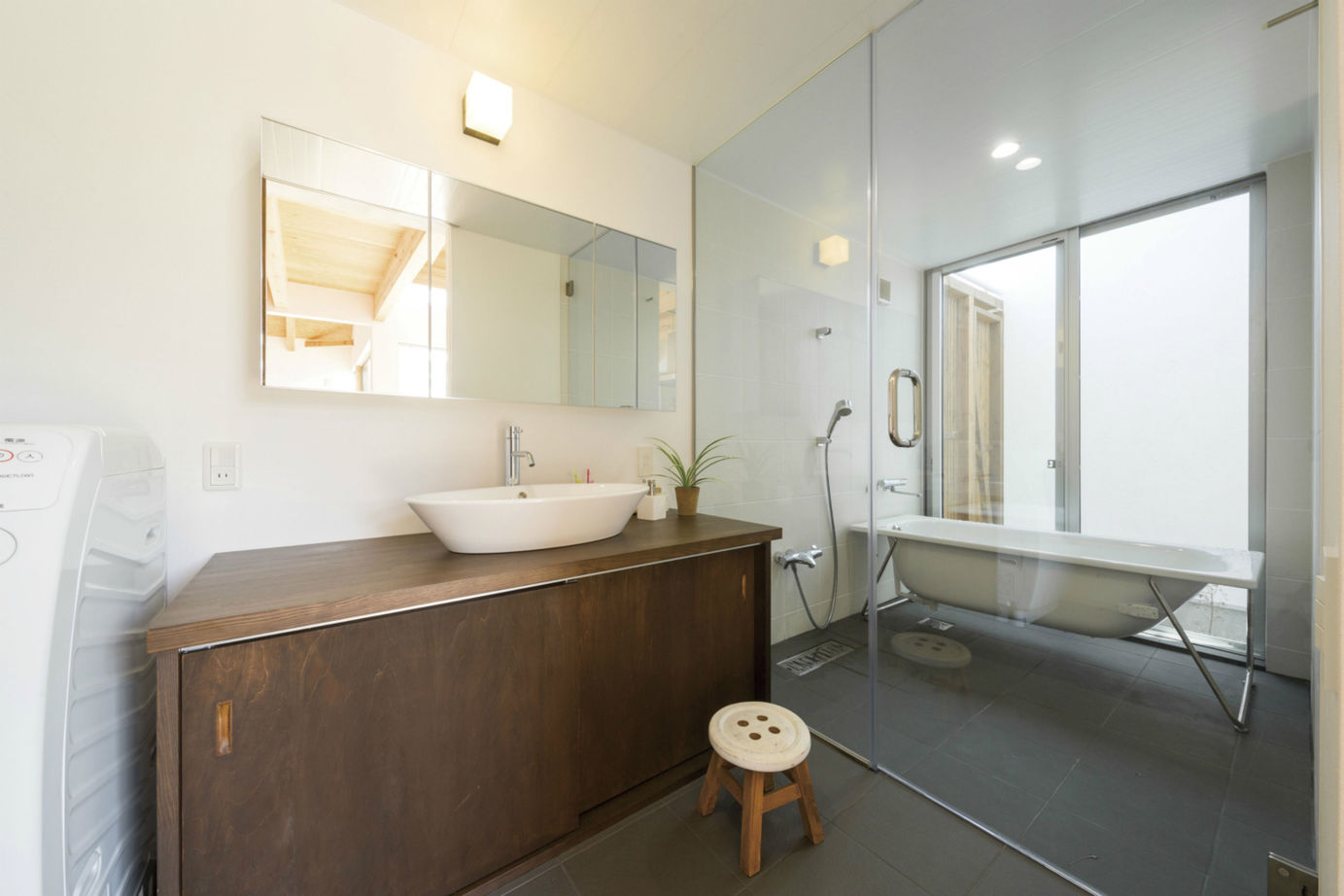 321HOUSE（ミツイハウス） 【さんかく／個性的／オープンな間取り】自然いっぱいの中に建つ、間仕切なしで家族と繋がる家。の建築実例画像8