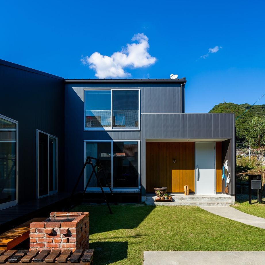 321HOUSE（ミツイハウス） 【片流れ屋根／ガルバリウム／おしゃれな外観】子供たちがのびのび暮らす、家族が繋がる家の建築実例画像2