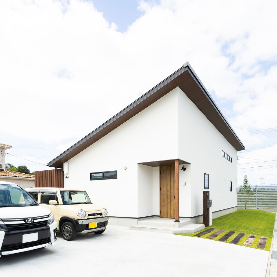 321HOUSE（ミツイハウス） 【平屋／薪ストーブ／おしゃれな外観】趣味とDIYを楽しむ平屋の家の建築実例画像2