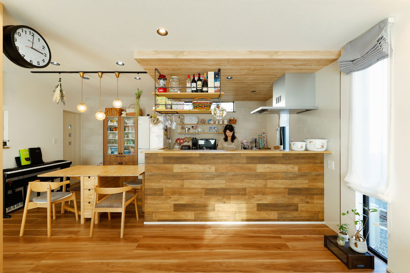 高井工務店 【3000万円台／間取り図有/家事ラク】玄関から続くおかえり動線がポイント！1階で家事が完結する時短ハウスの建築実例画像3