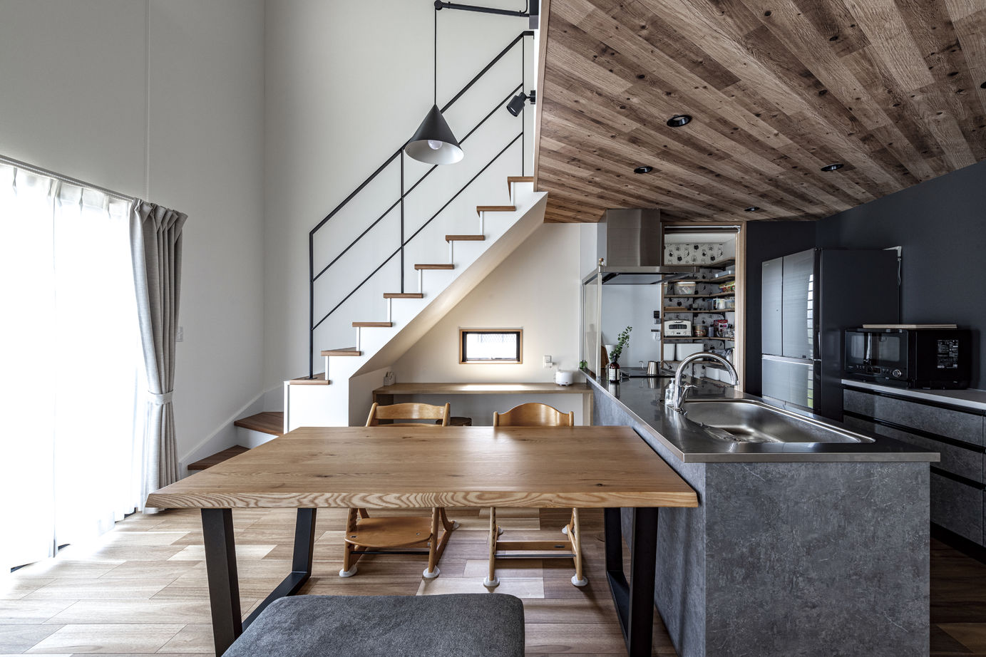 WITHDOM建築設計 細部へのこだわりが美しさを引き出すデザイン建築の建築実例画像2