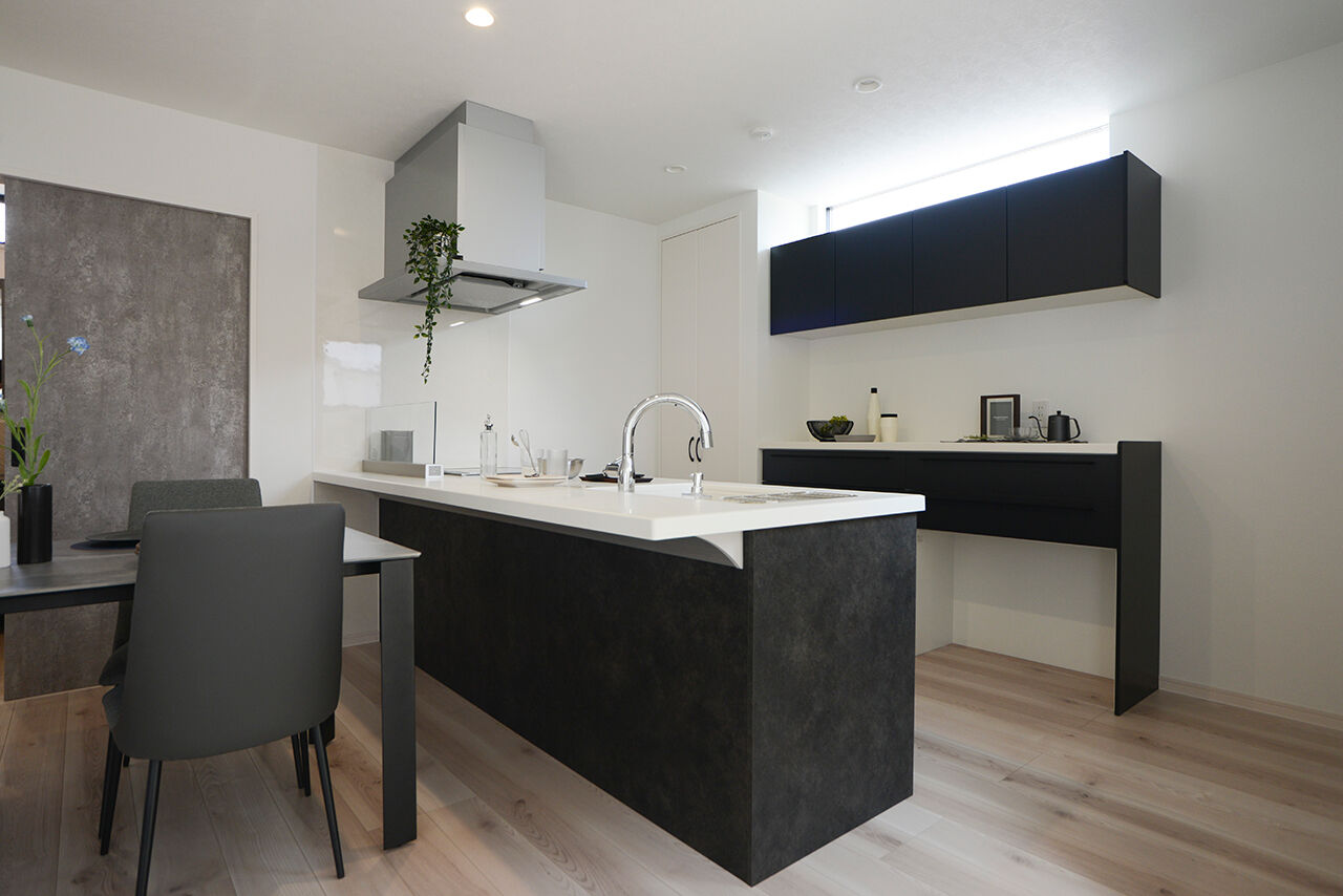 みんなの家 【1977万円／30.9坪／近江八幡市】スタイリッシュなお家のテーマは、「自宅で叶う、ホテルライク仕様」の建築実例画像4