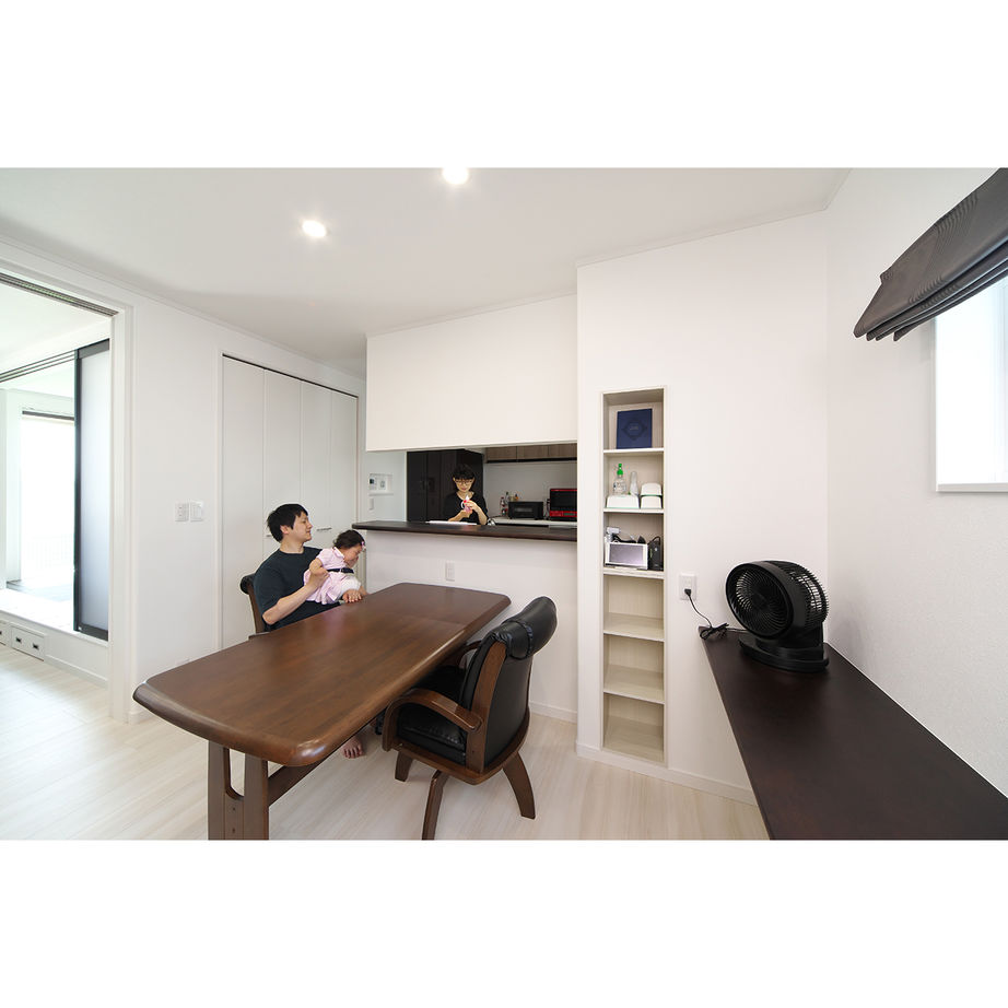 アイフルホーム宮城　東和総合住宅 【2100万円・間取有】黒とシルバーでまとめた個性的な外観。木目調のタイルデッキにも満足の建築実例画像5