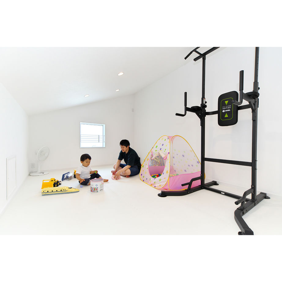 アイフルホーム宮城　東和総合住宅 【2100万円・間取有】黒とシルバーでまとめた個性的な外観。木目調のタイルデッキにも満足の建築実例画像9