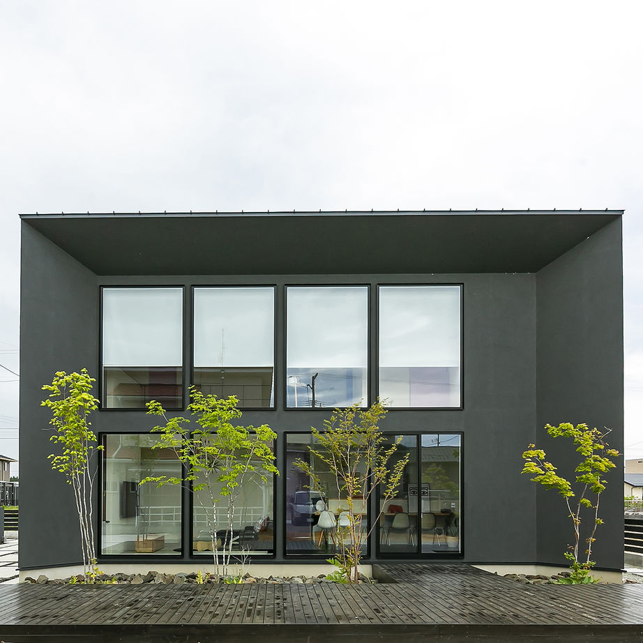 アイフルホーム　仙台・宮城北・石巻・古川 【間取有】美術館のような外観、カフェのようなダイニングなど、唯一無二のこだわりをカタチにした家の建築実例画像1