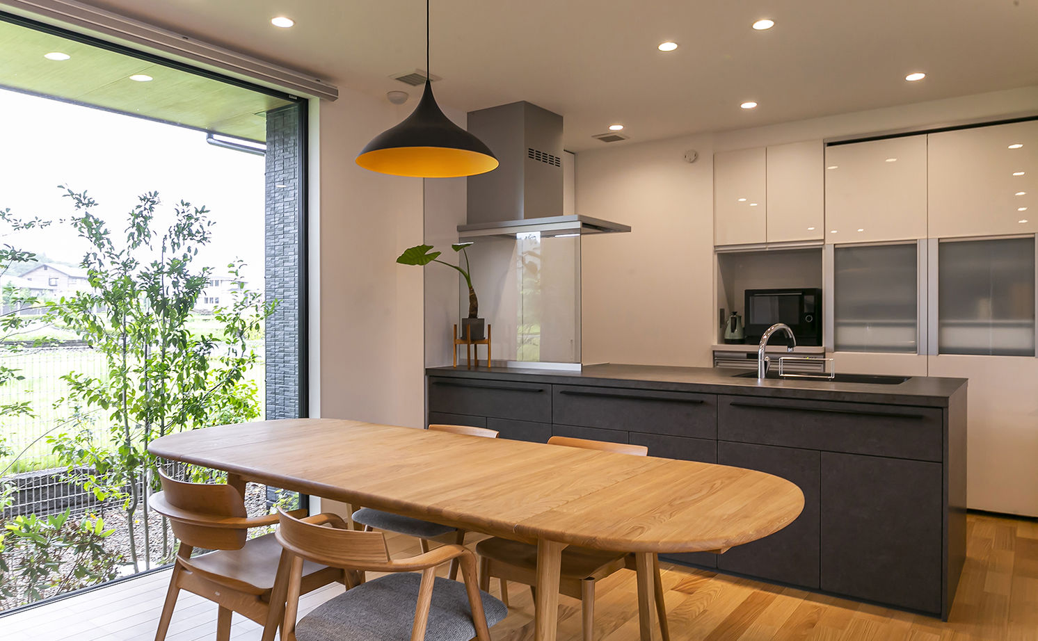 アイフルホーム　仙台・宮城北・石巻・古川 土地の広さを存分に生かして、存在感のある平屋が実現。こだわりと遊び心を満載した住まいの建築実例画像5