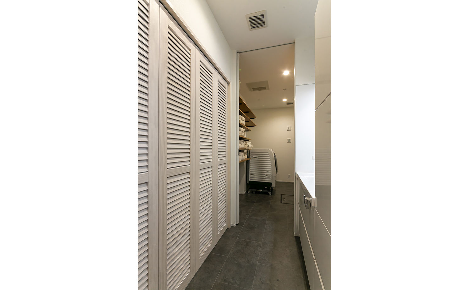 アイフルホーム　仙台・宮城北・石巻・古川 土地の広さを存分に生かして、存在感のある平屋が実現。こだわりと遊び心を満載した住まいの建築実例画像12