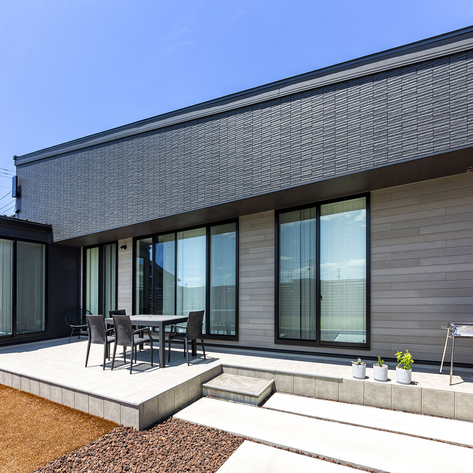 アイフルホーム　仙台・宮城北・石巻・古川 【間取図有】「建てるなら平屋！」を優先して、アウトドアも存分に楽しめる住まいを実現の建築実例画像3