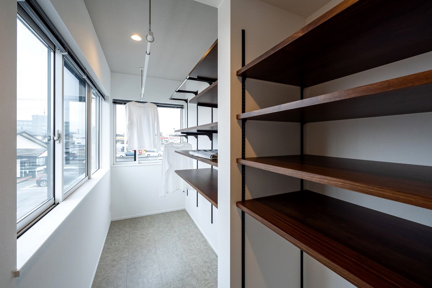 サンエルホーム 【2280万円/37坪/間取り図有】木の温もりを感じるカフェをイメージした住まいの建築実例画像8