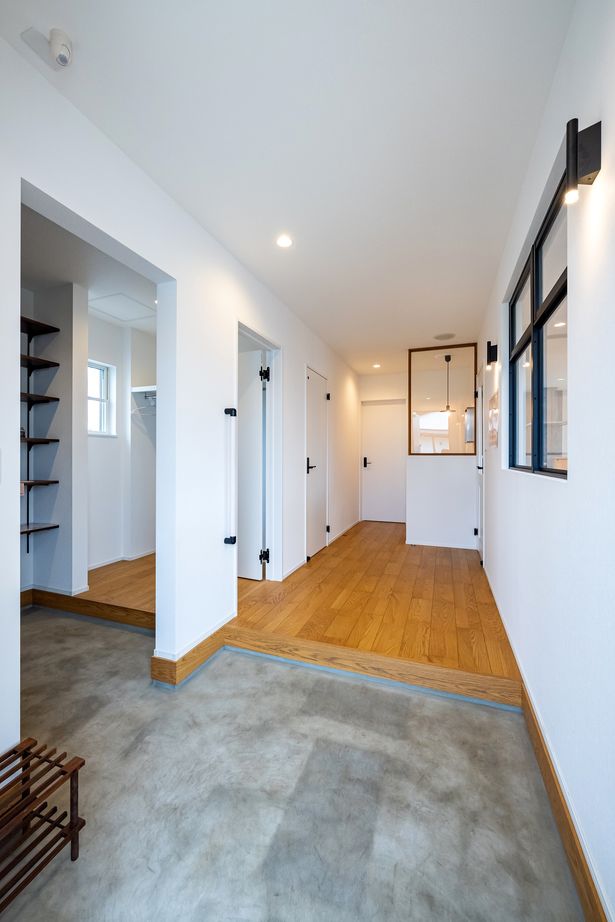 サンエルホーム 【2280万円/37坪/間取り図有】木の温もりを感じるカフェをイメージした住まいの建築実例画像9