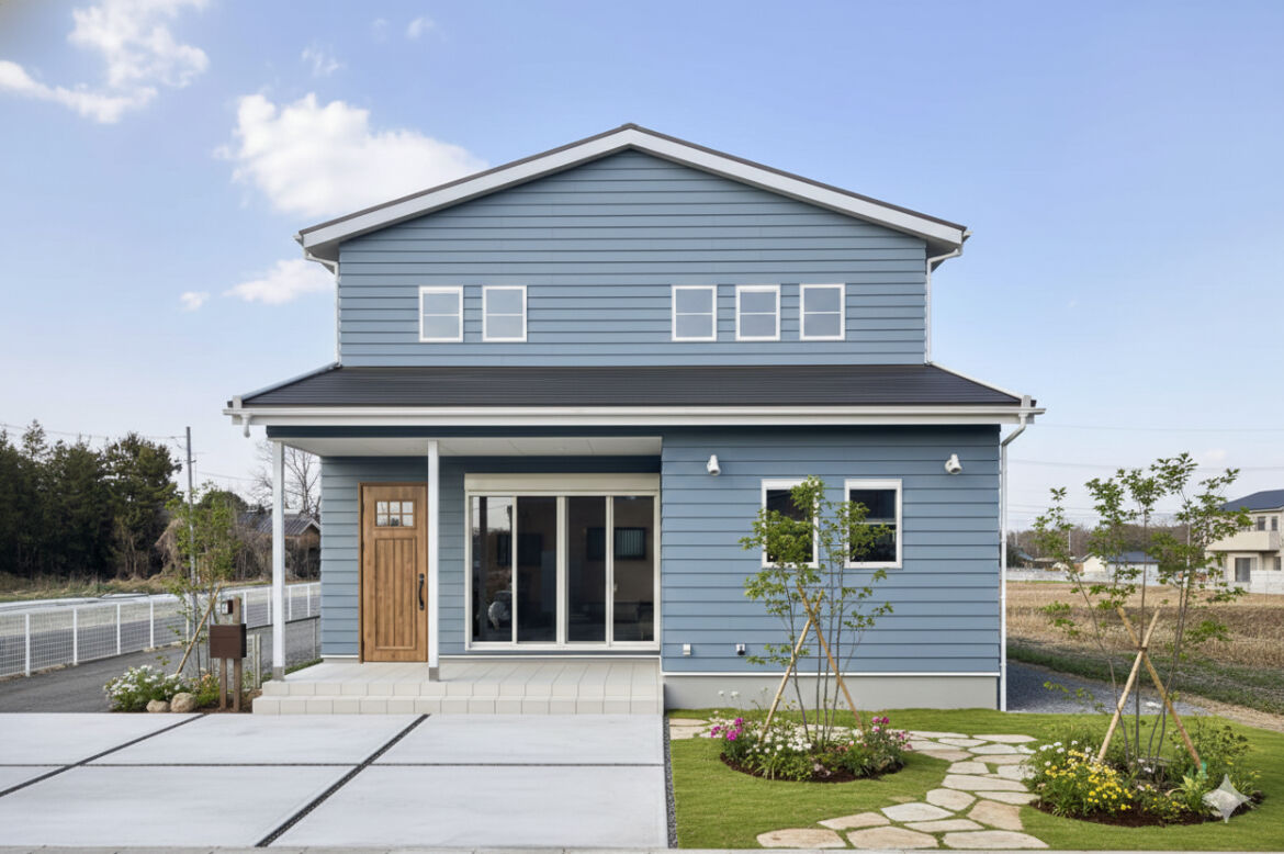 サンエルホーム 【2200万円/35.8坪】カリフォルニアスタイルの青い家。こだわりと遊び心が詰まった5人家族の暮らしの建築実例画像