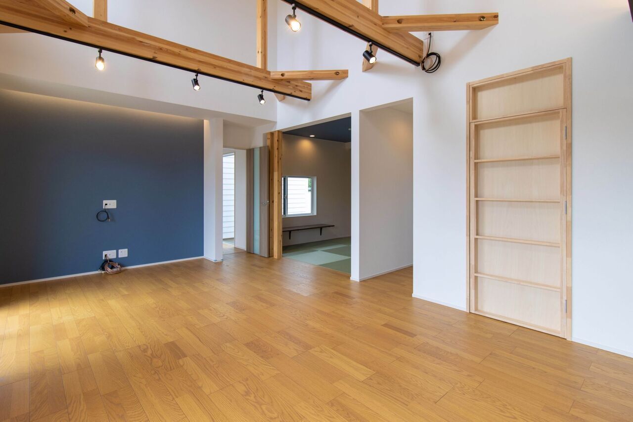 サンエルホーム 【2450万円/32坪/平屋/隠し扉】遊び心のあるカリフォルニアスタイルの平屋の建築実例画像3