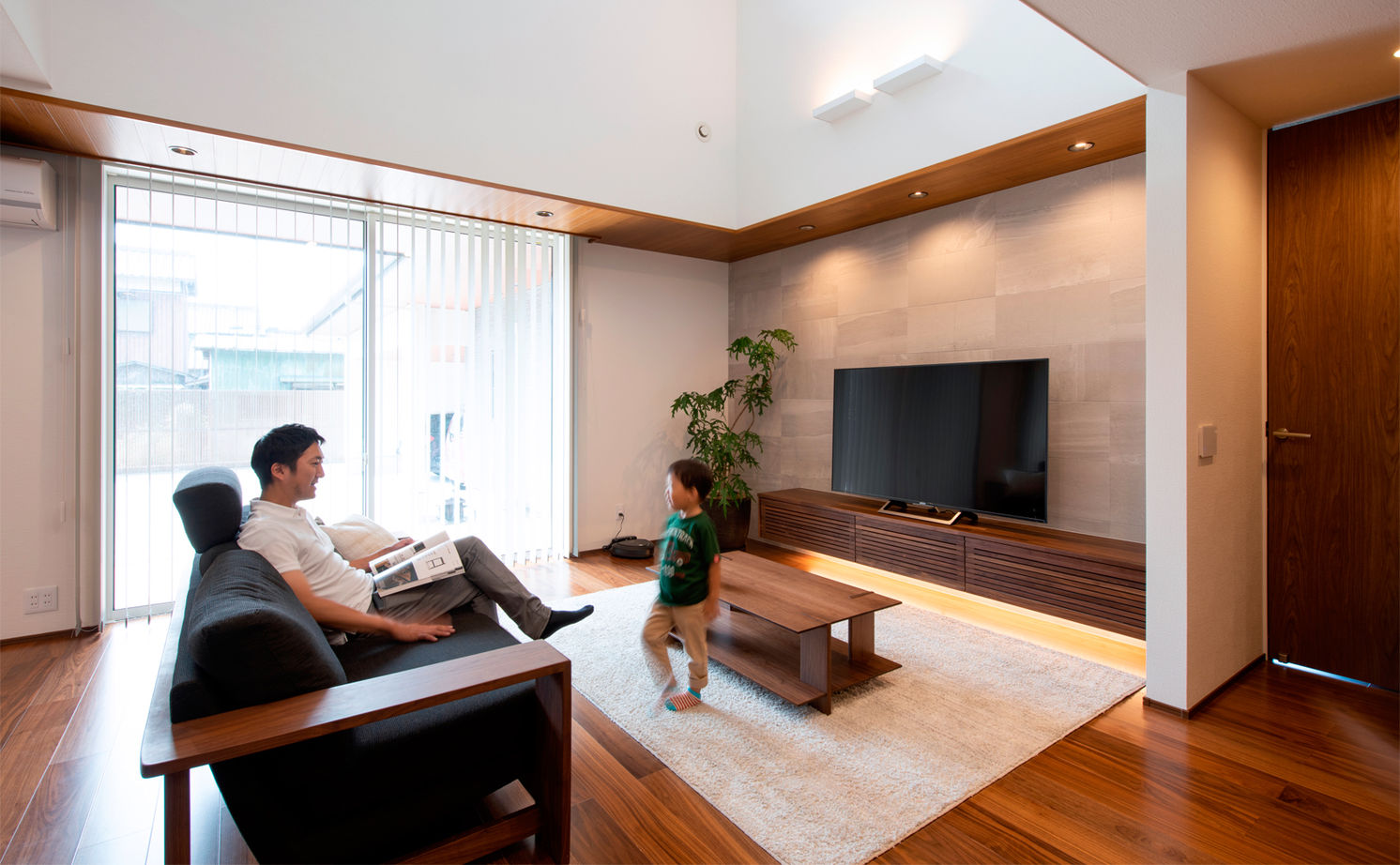 三交ホーム 【3000万円台｜L字型平屋×インナーガレージ｜間取り有】風情ある街並みに映える大迫力の和モダン邸宅の建築実例画像3