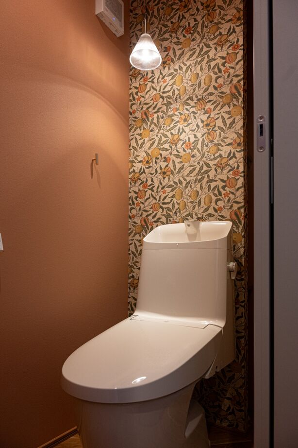 三交ホーム 【三重県｜2000万円台｜30坪台】カッコいい外観＆ナチュラルなインテリア、家事ラクも叶えた暖かく快適な家の建築実例画像9