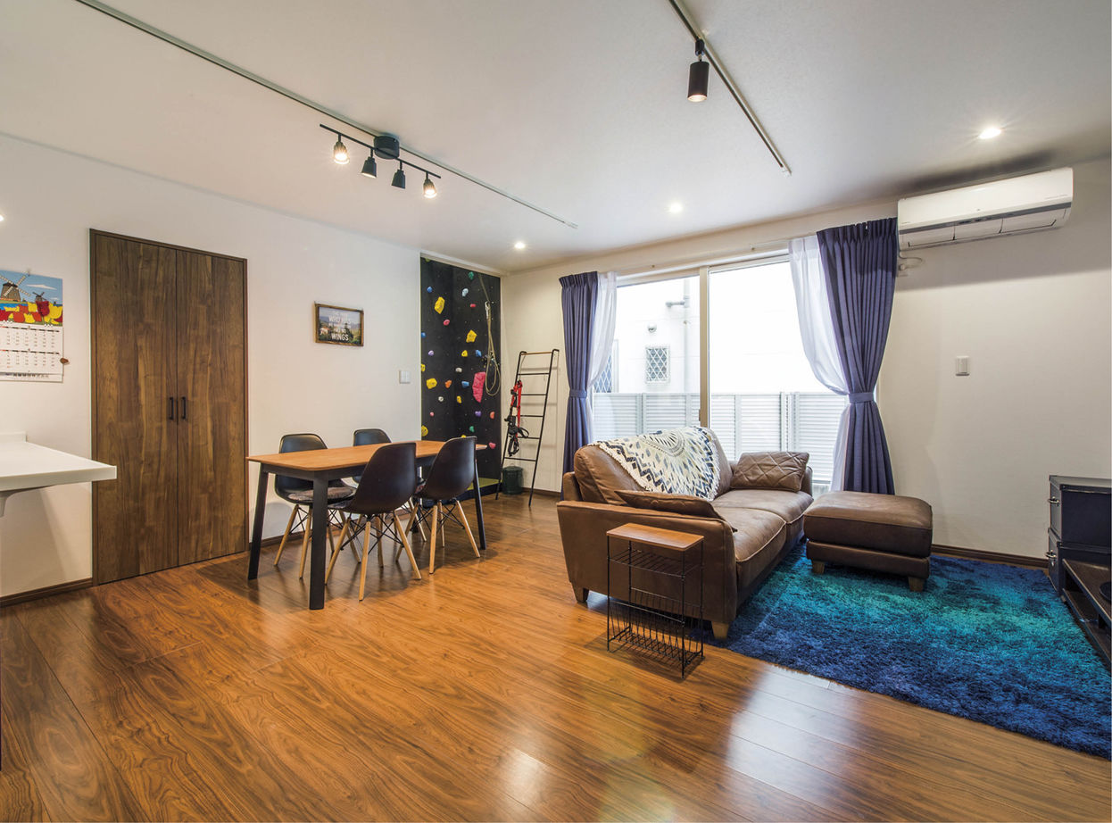 アーバンコキタ・パナソニックビルダーズグループ 【2000万円台/おしゃれな家/シンプル】】ボルダリングを楽しめる家　横並びプランで二世帯が快適にの建築実例画像2