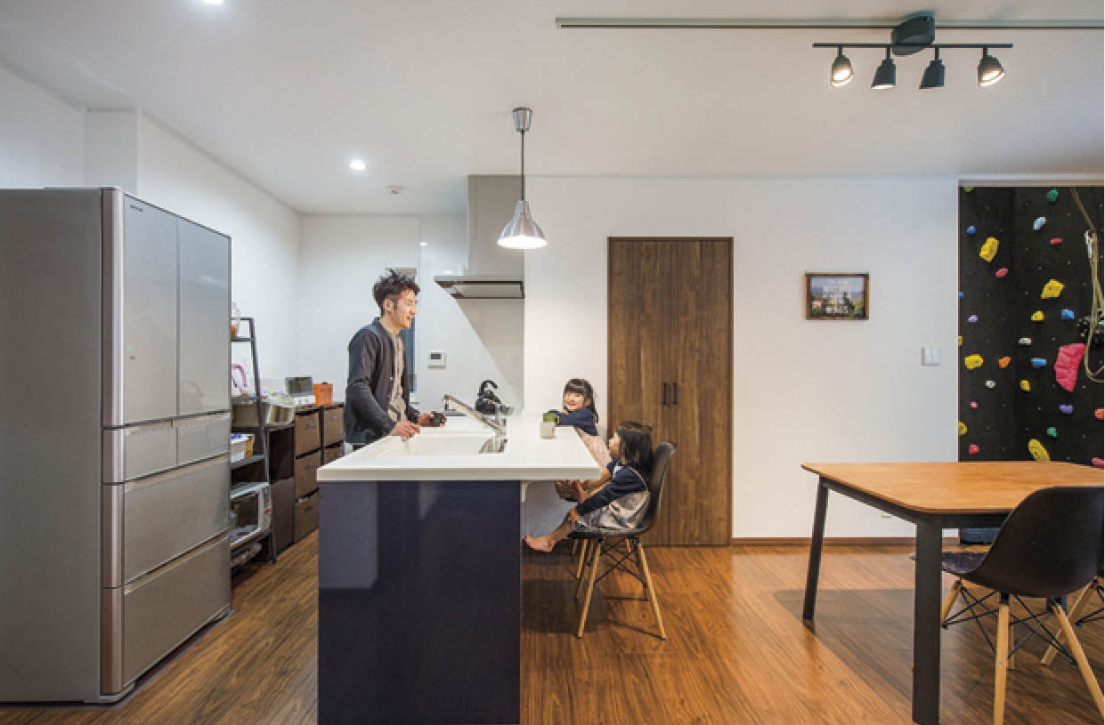 アーバンコキタ・パナソニックビルダーズグループ 【2000万円台/おしゃれな家/シンプル】】ボルダリングを楽しめる家　横並びプランで二世帯が快適にの建築実例画像3