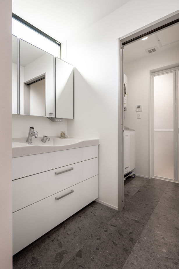 アーバンコキタ・パナソニックビルダーズグループ 【大阪府寝屋川市/3000万円台】省エネ性能に優れた耐震住宅。設備や家事動線にもこだわって理想の住まいにの建築実例画像12