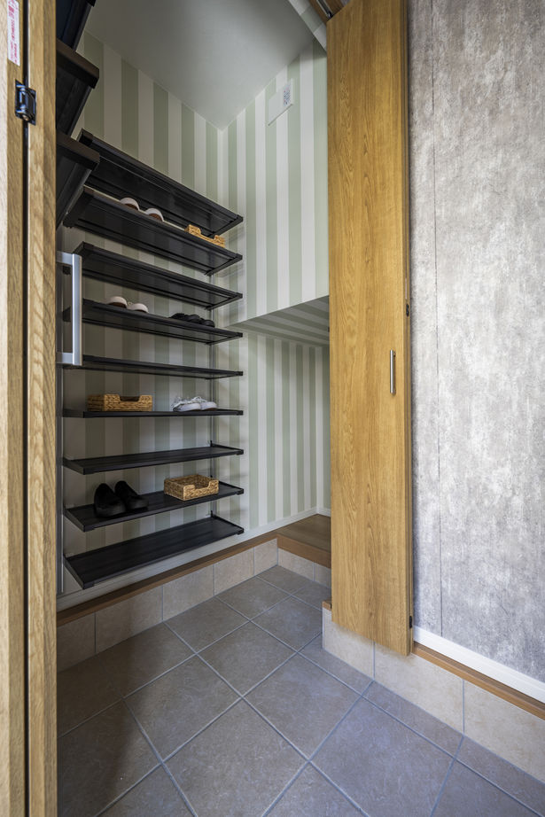 アーバンコキタ・パナソニックビルダーズグループ 【大阪市/2000万円台/20坪台】細部まで洗練美を追求した耐震住宅。2台エアコンシステムで夏も冬も快適にの建築実例画像5