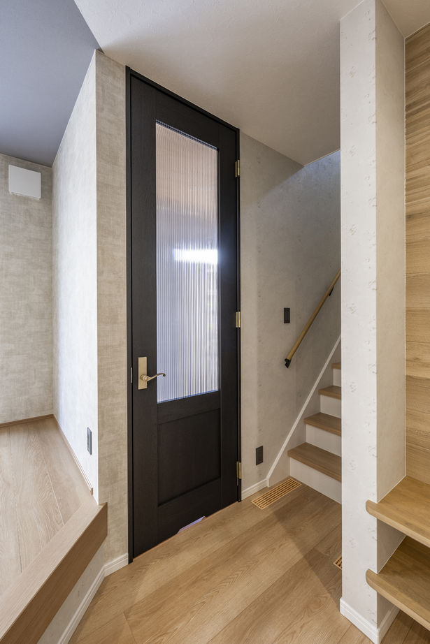 アーバンコキタ・パナソニックビルダーズグループ 【大阪市/2000万円台/20坪台】細部まで洗練美を追求した耐震住宅。2台エアコンシステムで夏も冬も快適にの建築実例画像8