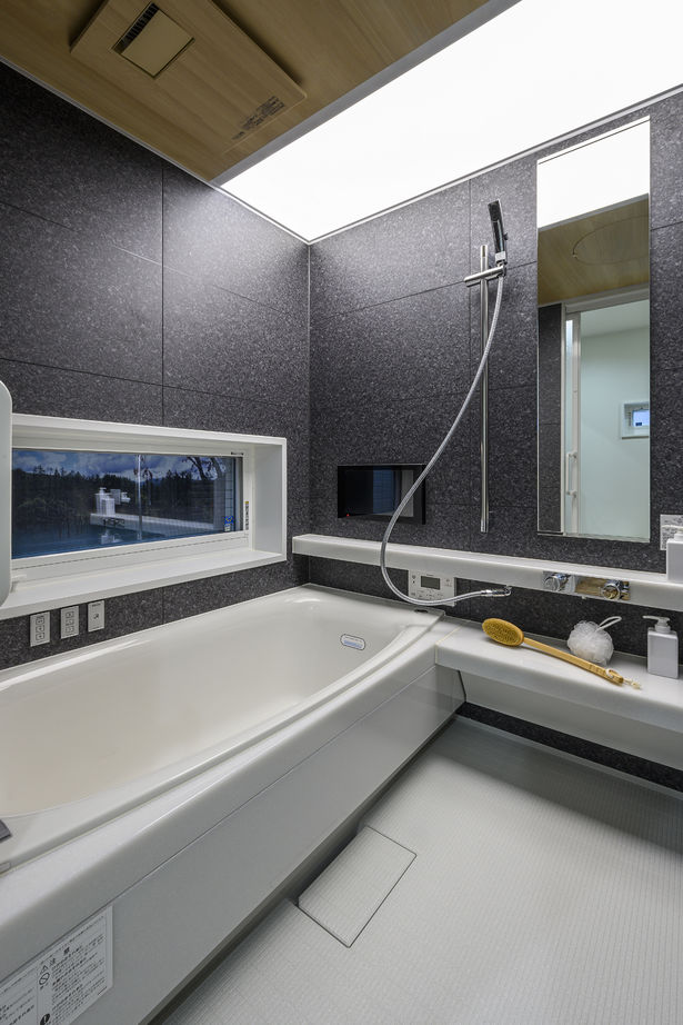 アーバンコキタ・パナソニックビルダーズグループ 【大阪府大東市/3000万円台】災害時も電気を使える安心を追求。全館空調、V2Hも導入された耐震住宅の建築実例画像17