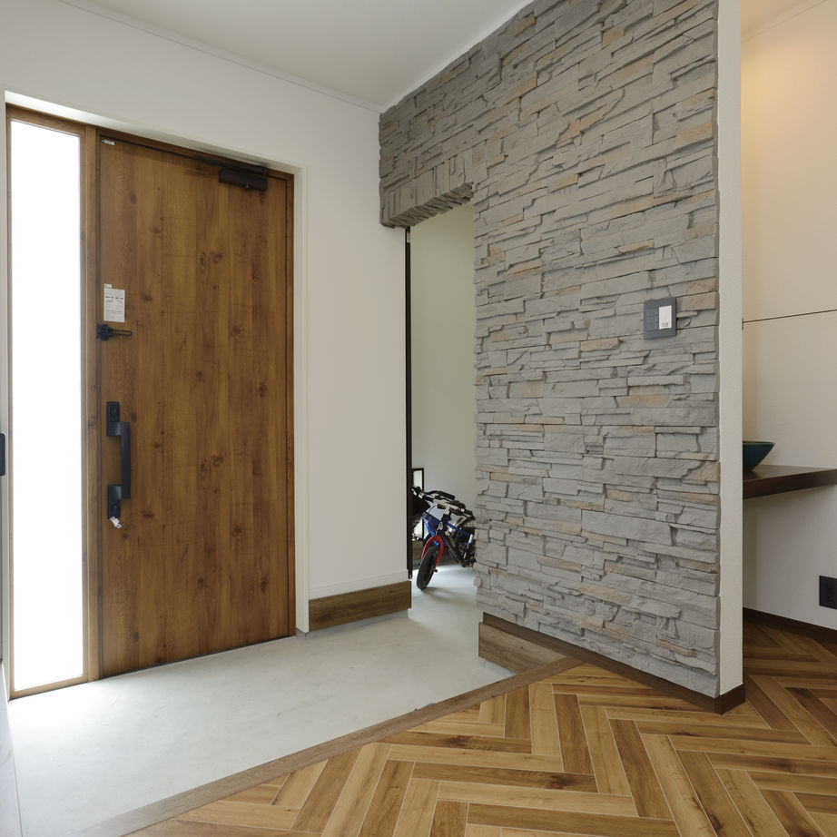 中部住研 パナソニックビルダーズグループ 【2000万円台/家事ラク/耐震/デザイン】鋼鉄梁による広々空間が生み出すヴィンテージカフェスタイルの家の建築実例画像9