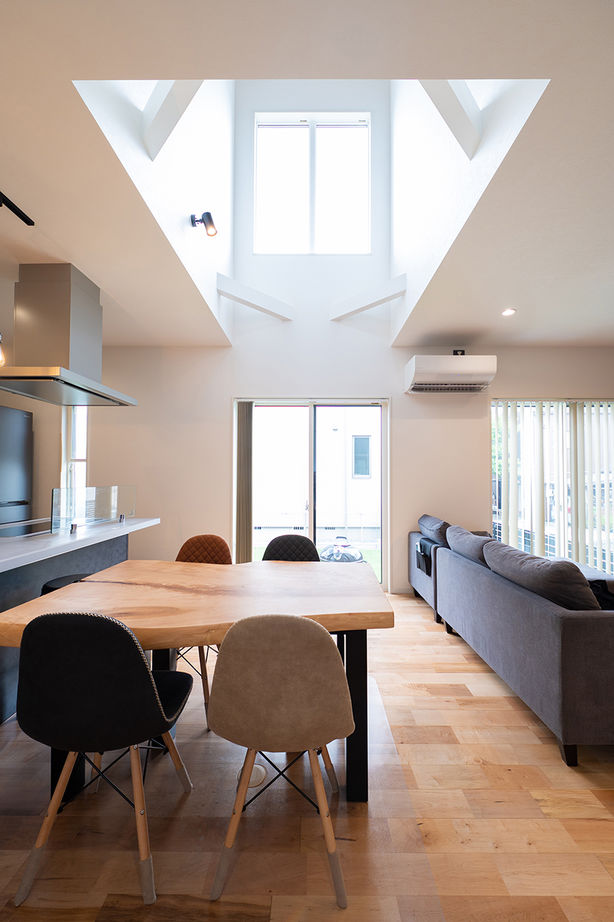 中部住研 パナソニックビルダーズグループ 【2000万円台/30坪台/耐震/無垢材】「だったら先に建てちゃう？」からはじまった耐震×無垢床の家づくりの建築実例画像3