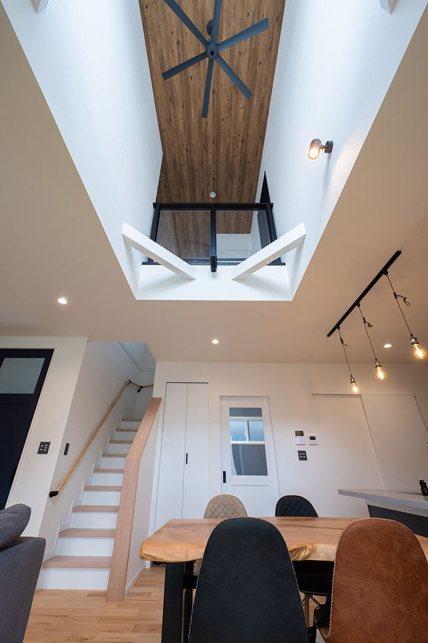 中部住研 パナソニックビルダーズグループ 【2000万円台/30坪台/耐震/無垢材】「だったら先に建てちゃう？」からはじまった耐震×無垢床の家づくりの建築実例画像4