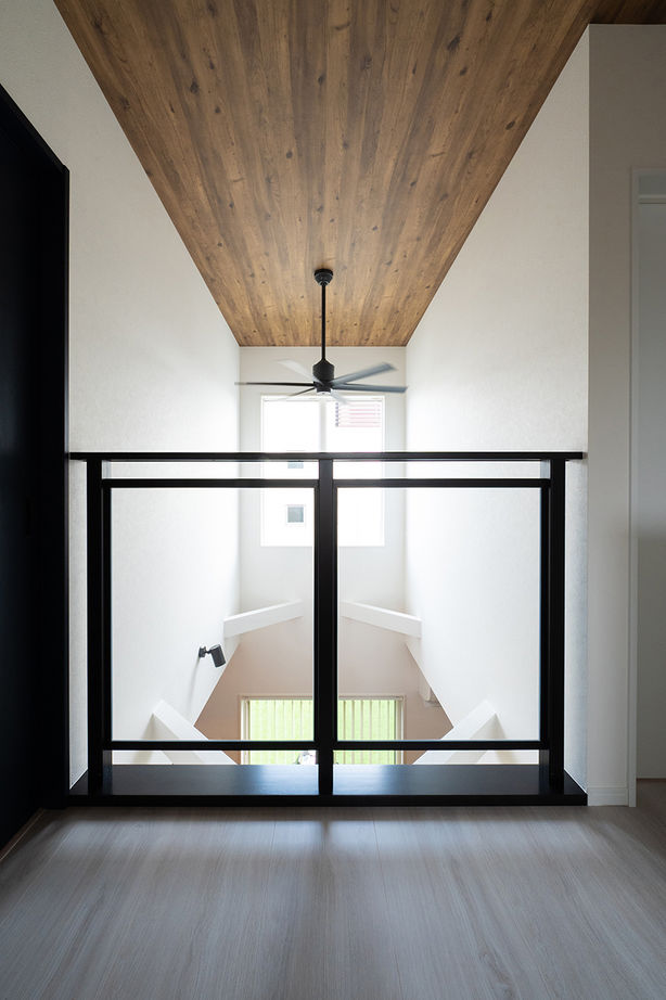 中部住研 パナソニックビルダーズグループ 【2000万円台/30坪台/耐震/無垢材】「だったら先に建てちゃう？」からはじまった耐震×無垢床の家づくりの建築実例画像8