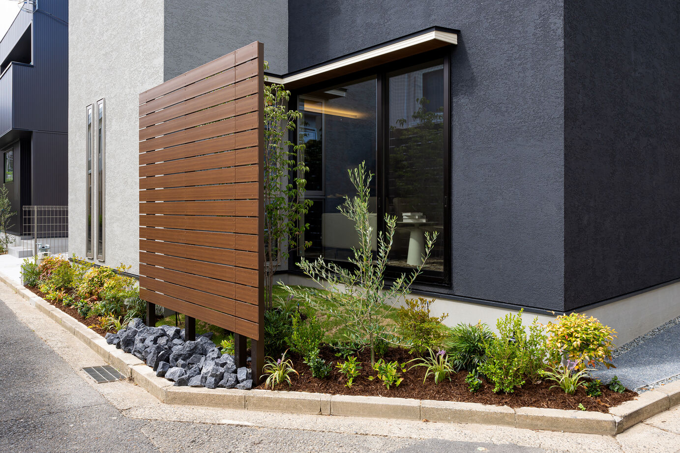 高翔 【兵庫県西宮市】内と外がつながる開放的な空間で、家族の笑顔が広がる家の建築実例画像5