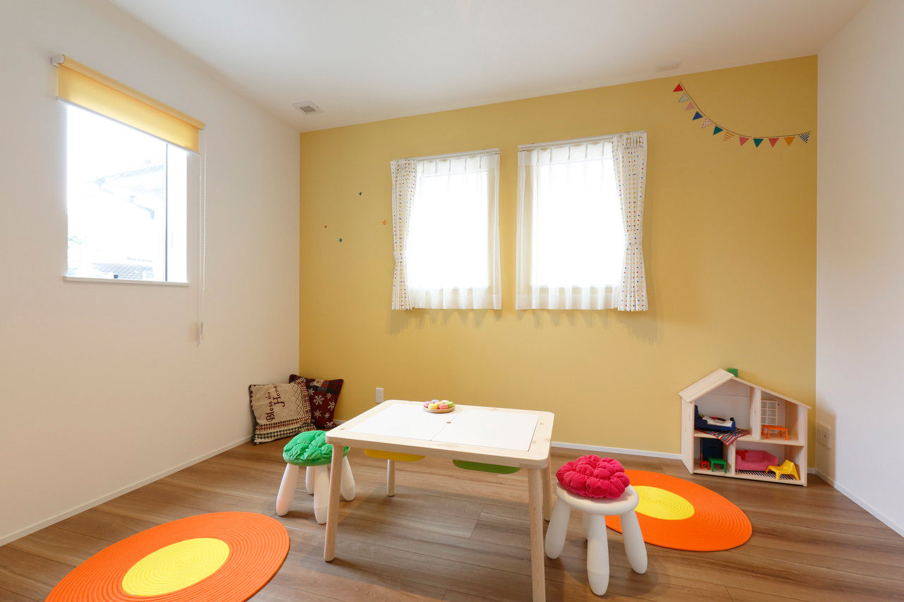 アイムの家熊本（トータルインフォメーション） 【2000～2499万円／広々LDK22帖／スキップフロア／和風モダン】2列型キッチンとウッドデッキが家族を繋ぐ家の建築実例画像8