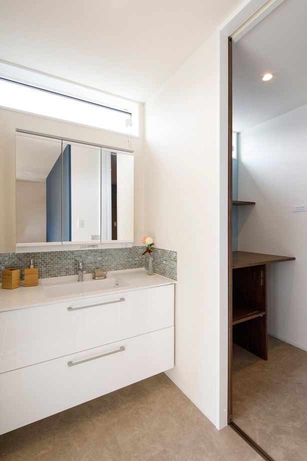 アイムの家熊本（トータルインフォメーション） 【2000万円台前半／完全自由設計／20帖超LDK／スキップフロア】2階水回りの間取りで生活感を感じさせない家の建築実例画像10