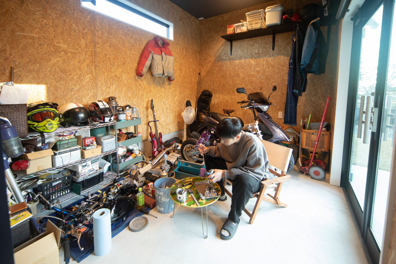 アイムの家熊本（トータルインフォメーション） 【1000万円台後半／完全自由設計／ガレージ】趣味のバイクを中心に設計・デザインされた快適な住空間の建築実例画像3