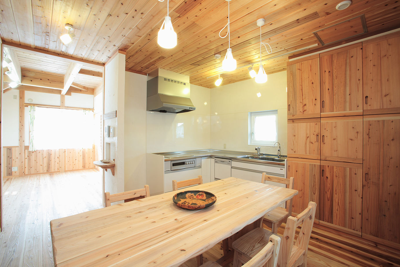 寿工務店 【2800～2899万円/38坪】『音響熟成木材・幻の漆喰・清活畳』心の芯から寛げる、自然の息吹が感じられる家の建築実例画像3