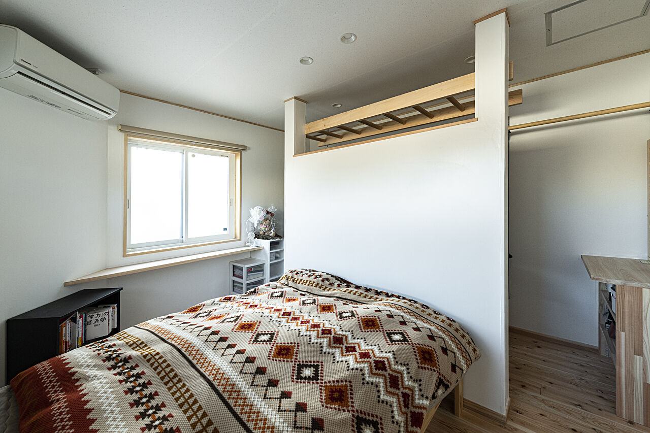 寿工務店 【無垢材＋漆喰】エアコン１台で家中が十分に暖かく、木の香りに包まれる家の建築実例画像6