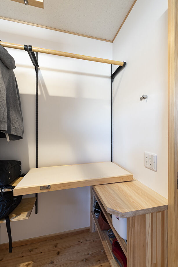 寿工務店 【無垢材＋漆喰】エアコン１台で家中が十分に暖かく、木の香りに包まれる家の建築実例画像7